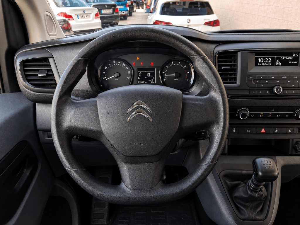Citroën Jumpy industrial de segunda mano en Girona · 2022 · 76.506 km segunda mano lista para trabajar FurgoPro