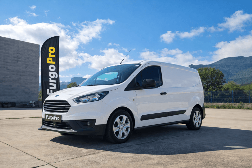 ford transit connect 2021 furgon de carga segunda mano fondo garrotxa con bandera furgopro y matricula furgopro lista para trabajar