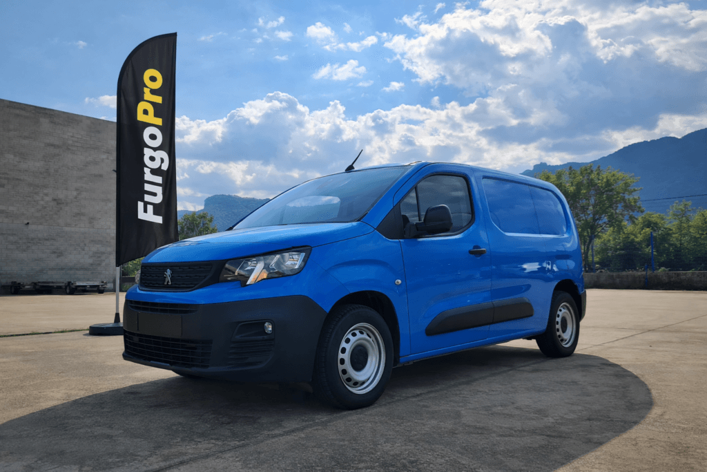 peugeot partner de carga lista para trabajar bajo consumo