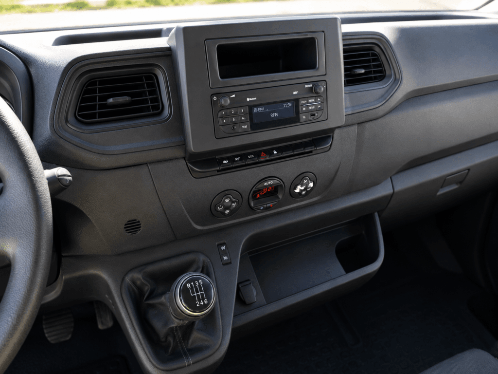 Nissan NV400 L3H1 panel de instrumentos furgón segunda mano