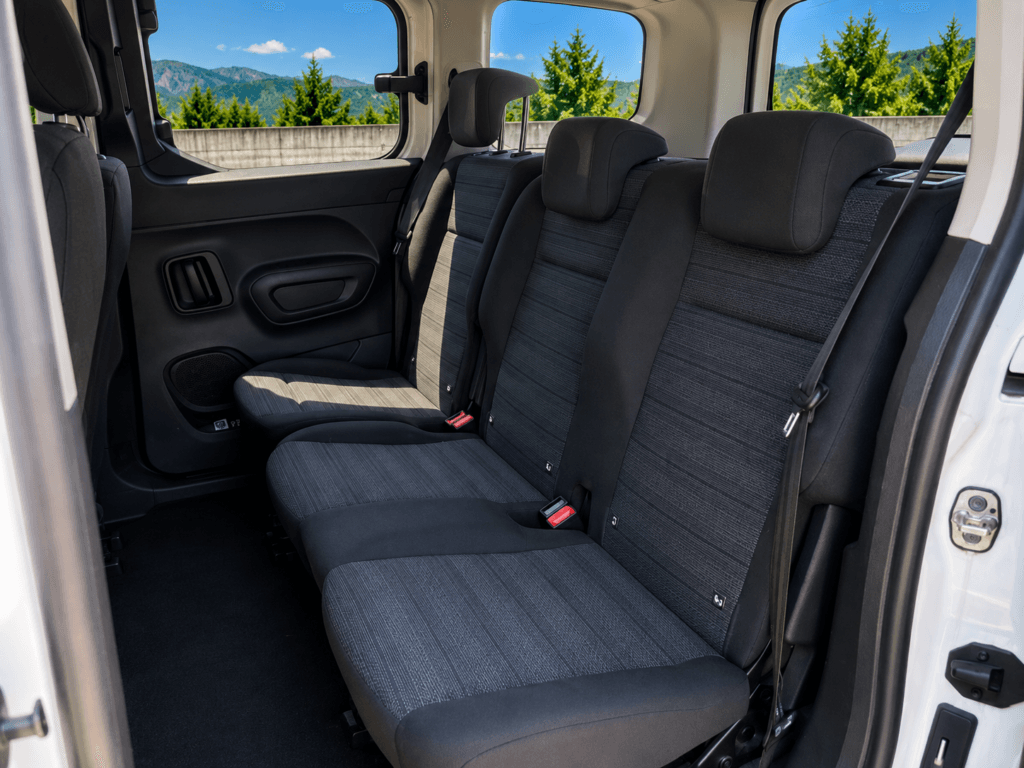 Segunda fila Opel Combo 5 plazas
