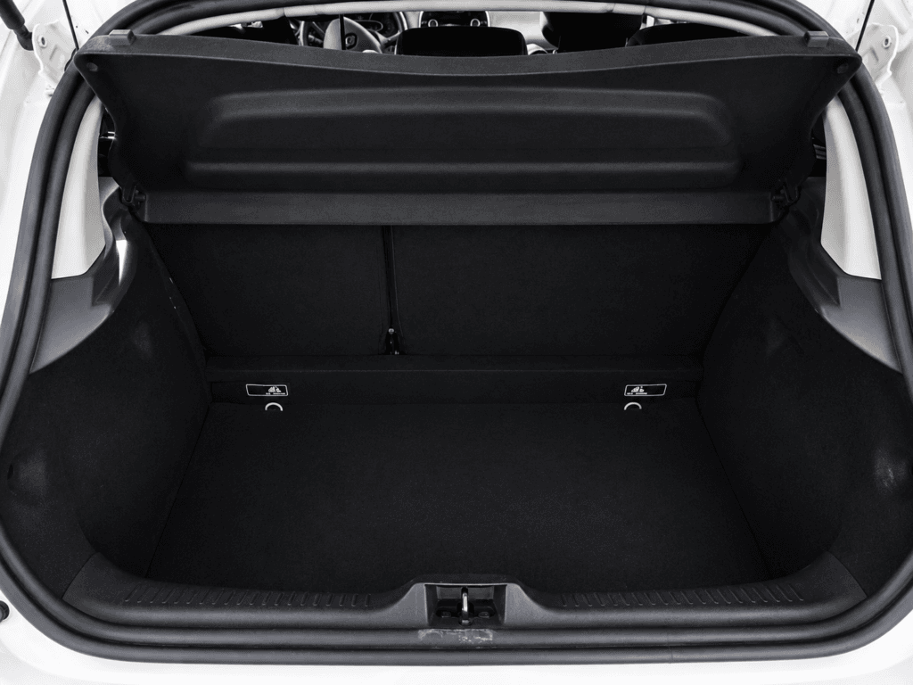 Maletero Renault Clio Business espacio interior turismo
