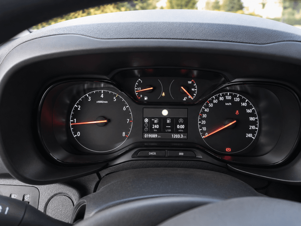 Cuadro de mandos Opel Combo Cargo 19.089 km kilometraje real