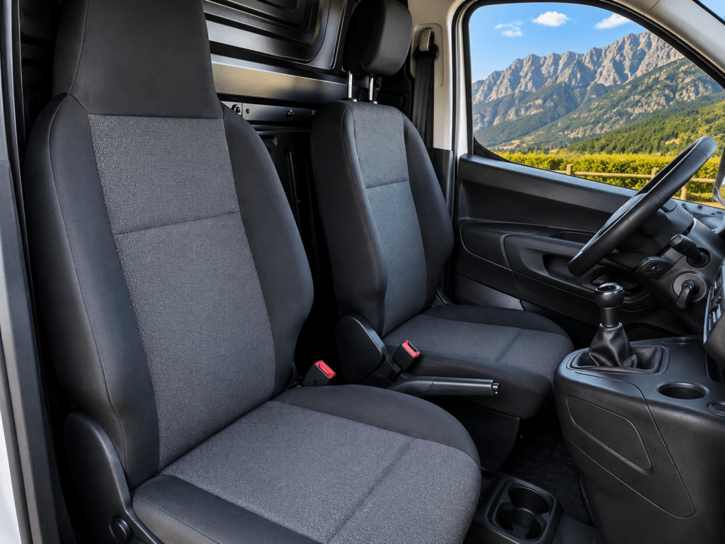 Citroën Berlingo Industrial 2019 con 48520km de segunda mano y vista interior