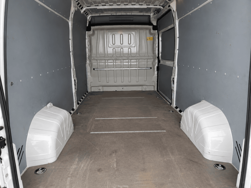 Zona de carga vacía Opel Movano L3H2 13m3 3.5T furgón medidas