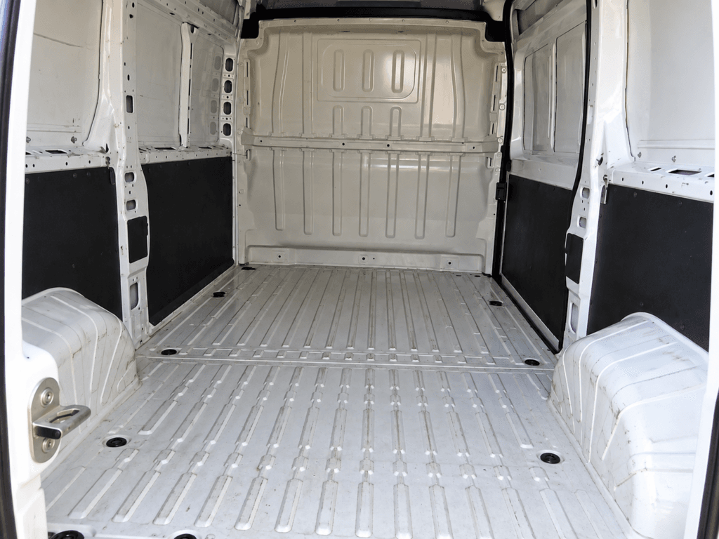 zona de carga vacía citroen jumper l2h2 del 2022